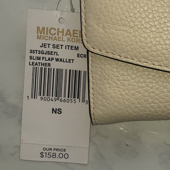 Michael Kors wallet purse - Picture 3 of 3
